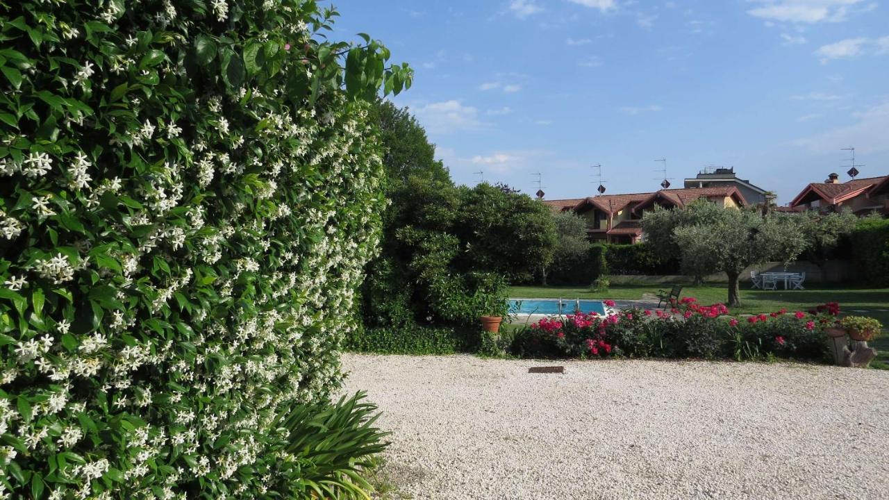 Il Gelso Di Barcuzzi Bed & Breakfast Lonato Bagian luar foto