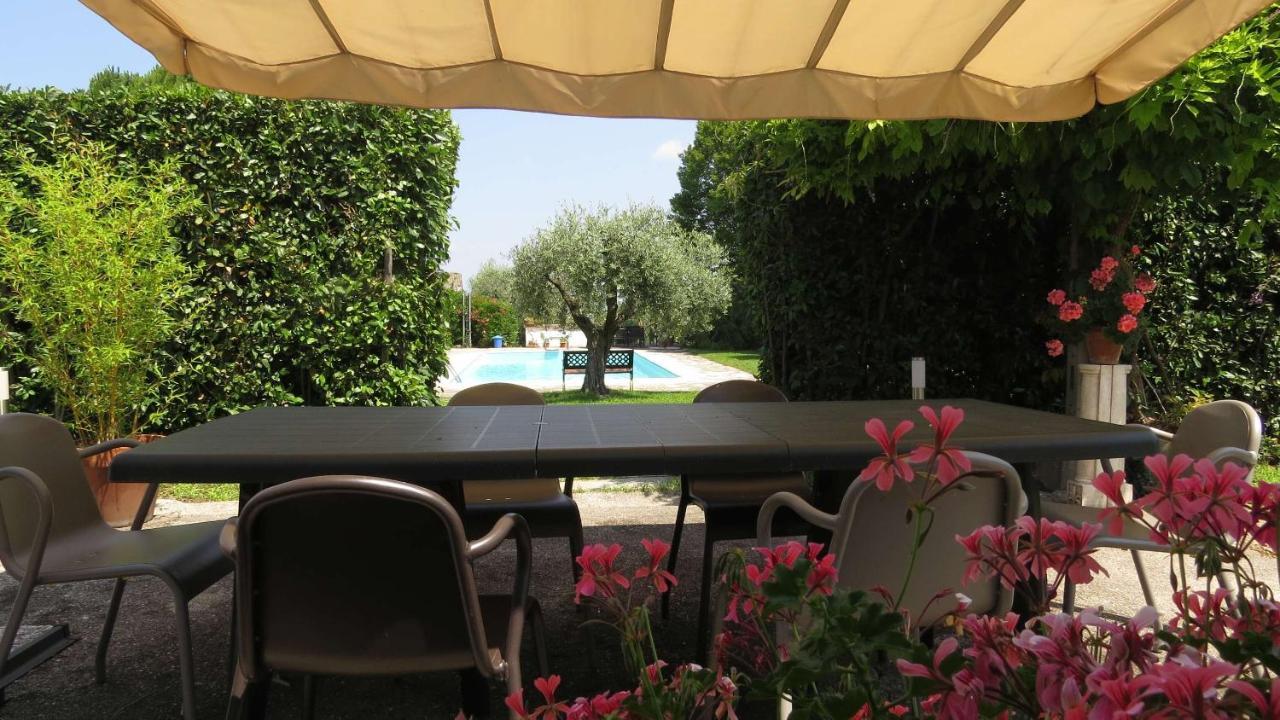 Il Gelso Di Barcuzzi Bed & Breakfast Lonato Bagian luar foto