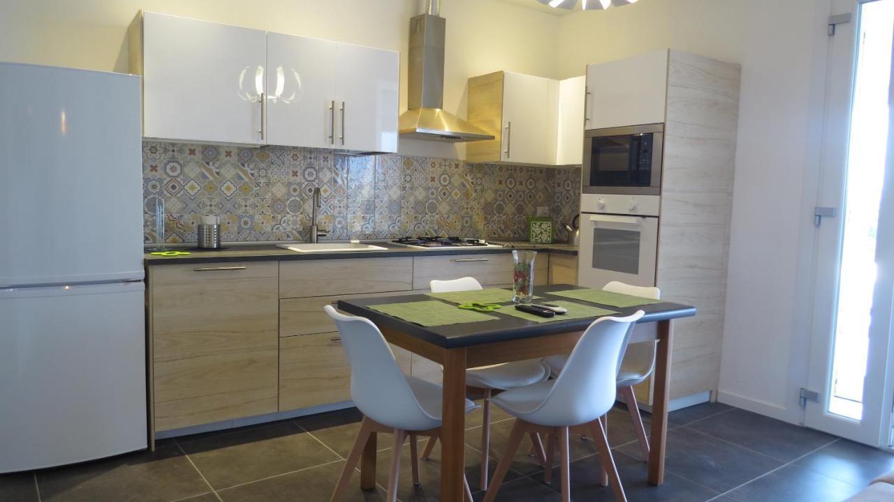 Il Gelso Di Barcuzzi Bed & Breakfast Lonato Bagian luar foto