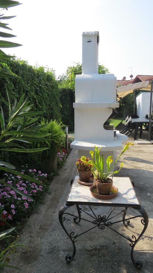 Il Gelso Di Barcuzzi Bed & Breakfast Lonato Bagian luar foto