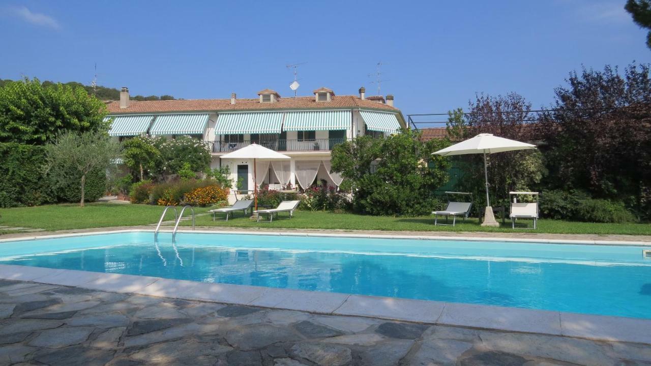 Il Gelso Di Barcuzzi Bed & Breakfast Lonato Bagian luar foto
